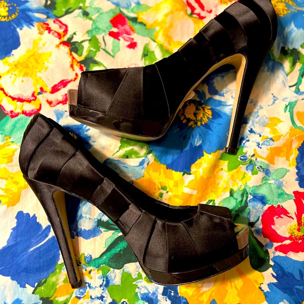 Super sexy high heel BCBGMAXAZRIA open toe shoes